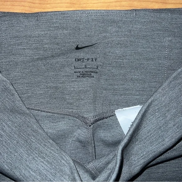 Nike Leggings - Picture 4 of 4